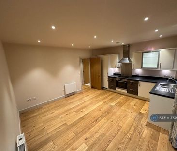 1 bedroom flat to rent - Photo 6