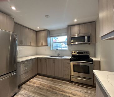 For Lease - 11 Thirty Fifth Street Unit# Unit 1, Toronto, Ontario - Photo 4