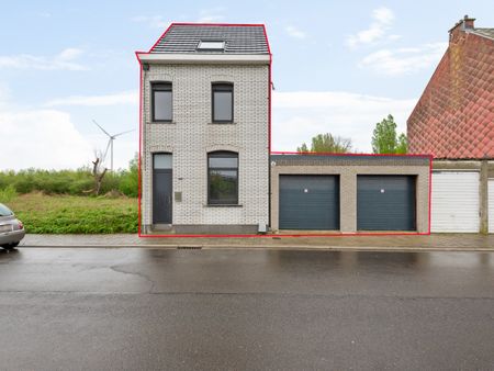 Gerenoveerde woning met 4 slaapkamers en garage te huur - Foto 5