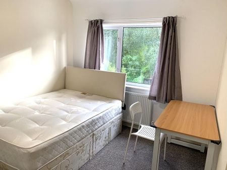 5 bedroom house share to rent - Photo 5