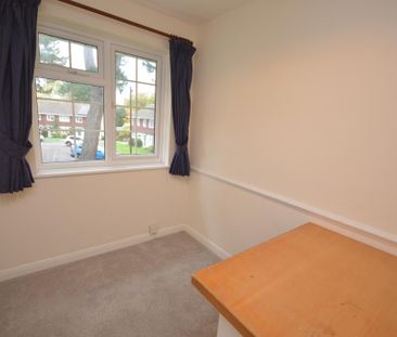 3 bedroom end of terrace house to rent - Photo 3