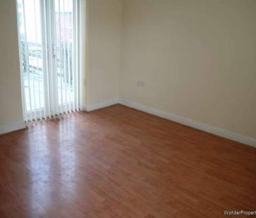 2 bedroom property to rent in Ashton Under Lyne - Photo 2