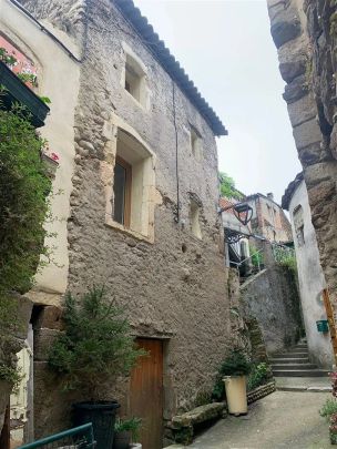 Location maison 2 pièces - 40m² à Beauchastel (07800) - Photo 1
