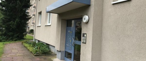 2 Zimmer, Küche, Bad, Balkon, 3.OG rechts - Photo 1