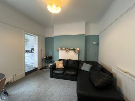 Alexandra Road, Mutley - Photo 4