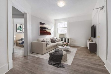 Renovated Suite - 1 Bedroom - Photo 2