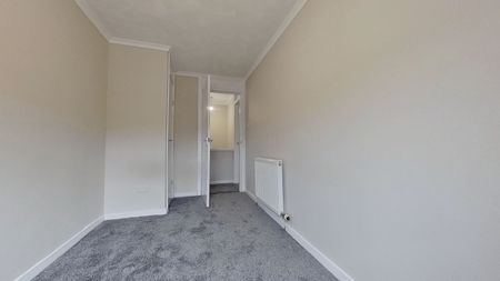 3 bedroom terraced house to rent - Photo 2