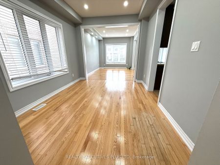 For Lease - 88 Banbridge Crescent Unit# Upper, Brampton, Ontario - Photo 3