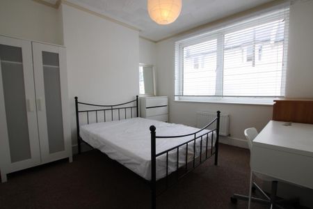 5 bedroom house to rent - Photo 2