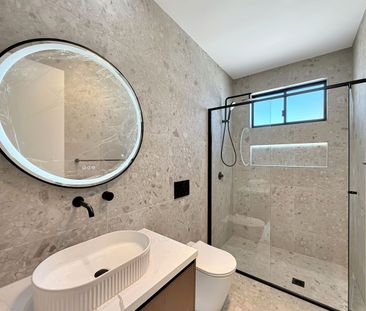 Brand New Studio in Box Hill - Photo 1