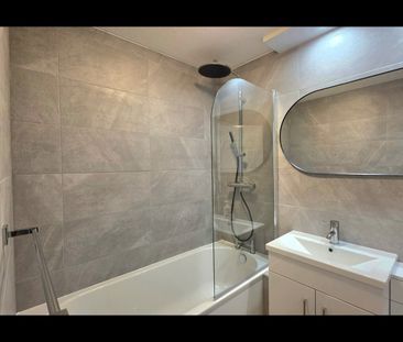 3 Bed Flat, Canting Way, G51 - Photo 6