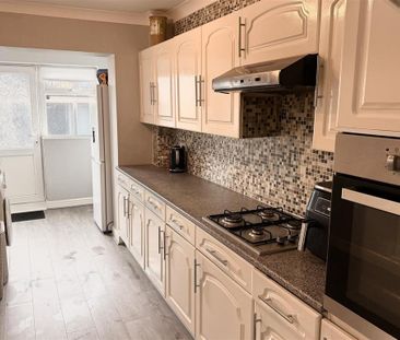 3 bedroom house to rent - Photo 1