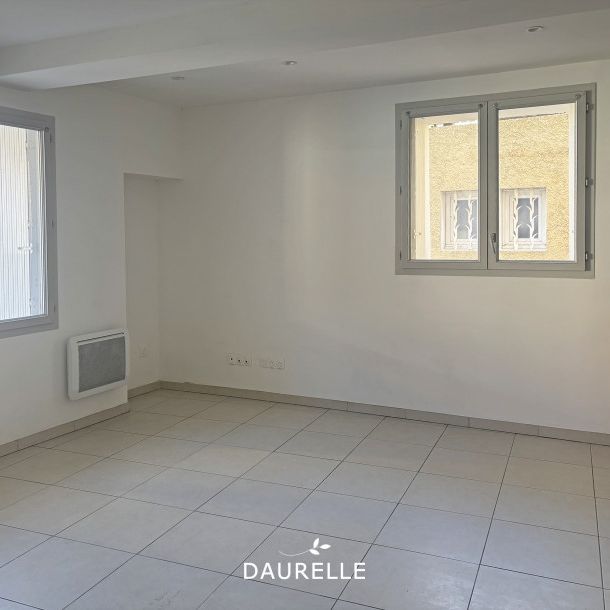 Location Appartement 2 pièces 37m² CHATEAURENARD 13160 - Photo 1