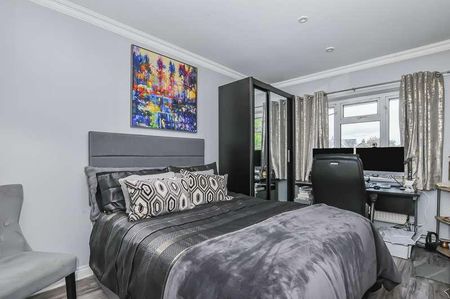 Bulkeley Avenue, Windsor, Berkshire, SL4 - Photo 4