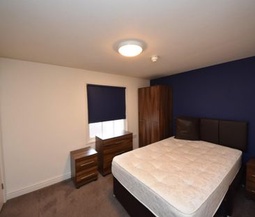 1 bed Room for Rent - Photo 2