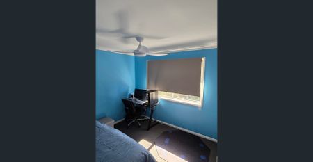 Modern Clean townhouse in a great complex - Photo 4