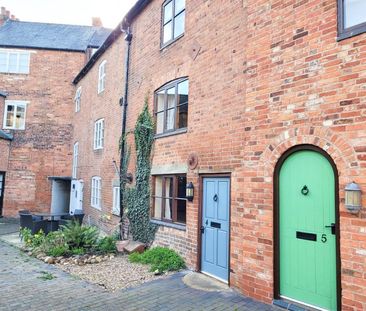 Aldwinckles Yard, Off Church Street - Photo 1