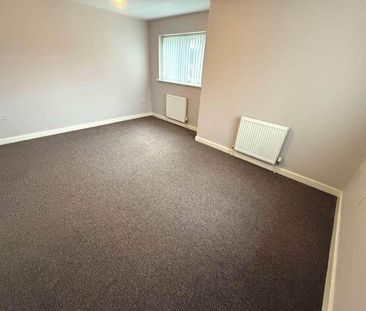 Kitt Green Road, Wigan, WN5 - Photo 1