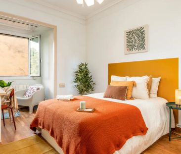 Room in a shared 6-bedroom apartment for rent in Sant Gervasi Galvany - Photo 4