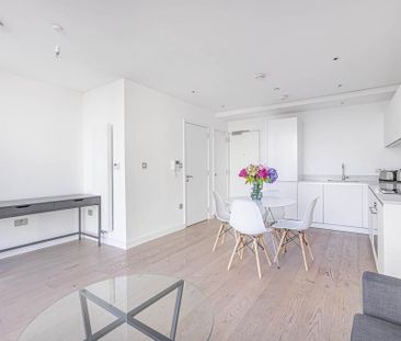 Studio to rent - Photo 3