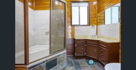 Fully Renovated Three Bedroom Home - Photo 4