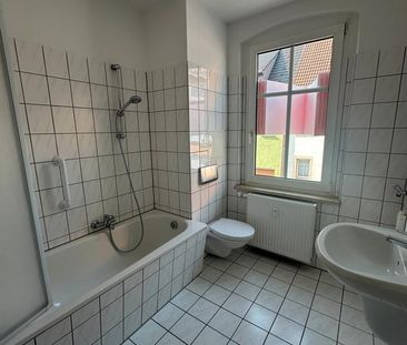 Großzügige 3-Raum-Wohnung mit Balkon! - Foto 1