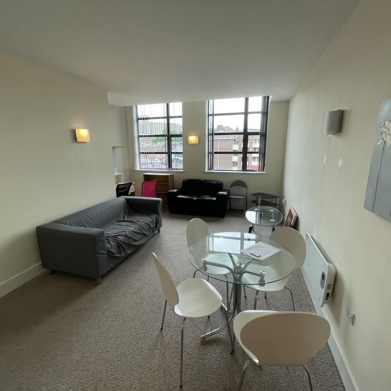 1 bedroom flat to rent - Photo 1