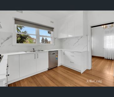 31 Hotham Road, Niddrie, Vic 3042 - Photo 3