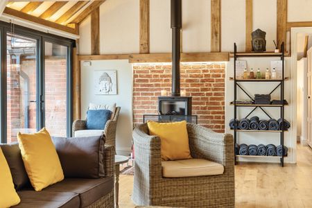 Kerves Lane, Horsham, RH13 maisonette to rent - Photo 5