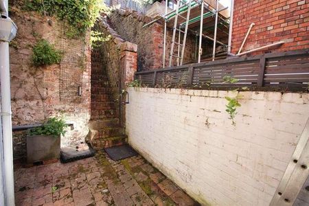 Rosebery Terrace, City Centre, Bristol, BS8 - Photo 5