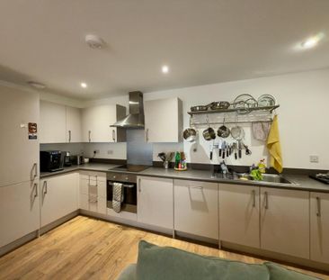 2 bedroom flat to rent - Photo 1