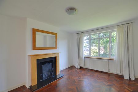 Glebe Avenue, Ickenham, UB10 - Photo 4