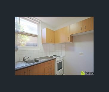 GREAT 2 BEDROOM SPACIOUS LIVING ! - Photo 4