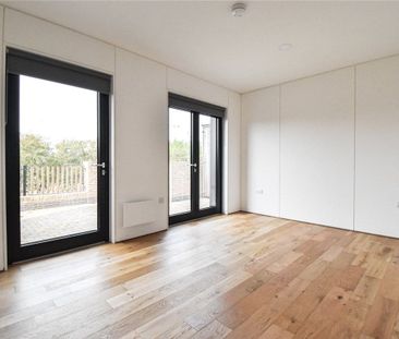 Well presented 4 bedroom semi-detached house situated within the gr... - Photo 3