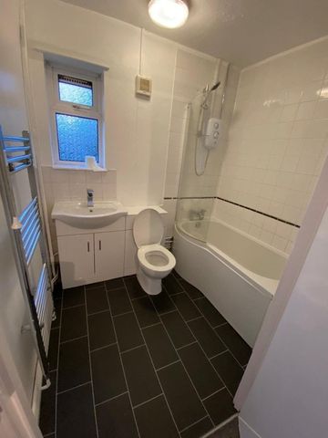 Thurlby Close, Woodford Green, IG8, Property for rent - Photo 5