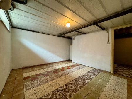 Vrijstaande woning met 3 slaapkamers en een mooie tuin. - Photo 2
