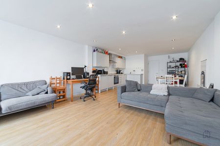 Roman Road, London, E2 - Two Bedroom Flat To Rent - £612pw / £2,650pcm - Photo 5