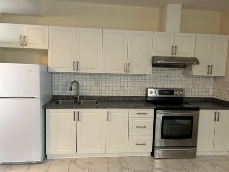 For Lease - 118 Leadership Drive, Brampton, Ontario - Photo 5