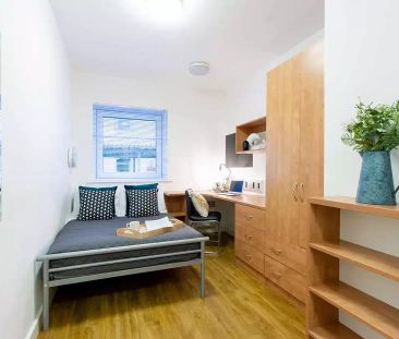 Silver Ensuite - Photo 4