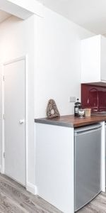 Gossops green 1 bedroom house to rent - Photo 3