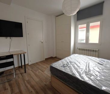 Calle de Luis Ruiz, Madrid, Community of Madrid 28017 - Photo 4