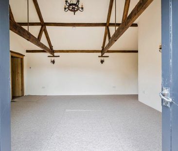 2 bedroom bungalow to rent - Photo 2