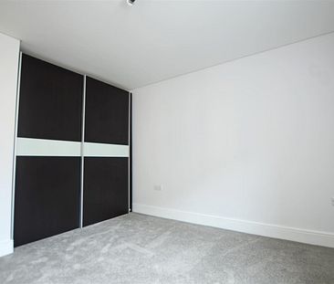 Marina Place, Hampton Wick - 1 bedroomProperty for lettings - Chasebuchanan - Photo 6