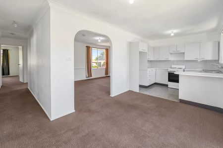 6 Emma Crescent, - Photo 5