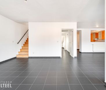 Ruim en lichtrijk duplex appartement in het centrum van Belsele! - Photo 4