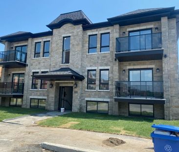 4.5 A LAVAL TRÈS LUXUEUX ET TRANQUILLE!! - Photo 1