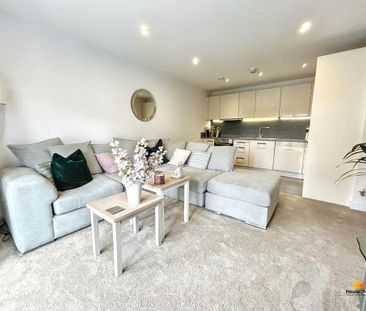 2 bedroom flat to rent - Photo 2