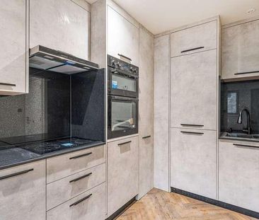 London, SE8 - Photo 1