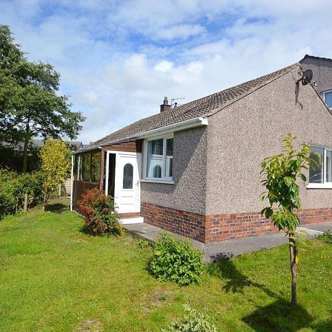 2 bedroom bungalow to rent - Photo 1