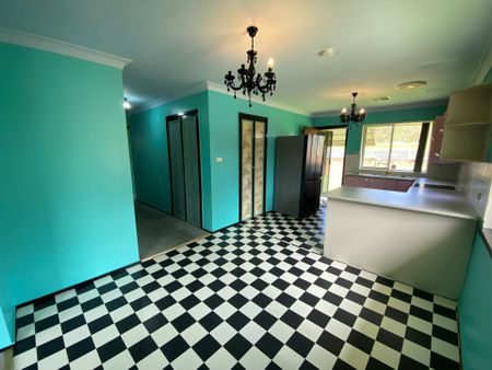 Three Bedroom Home - Photo 5